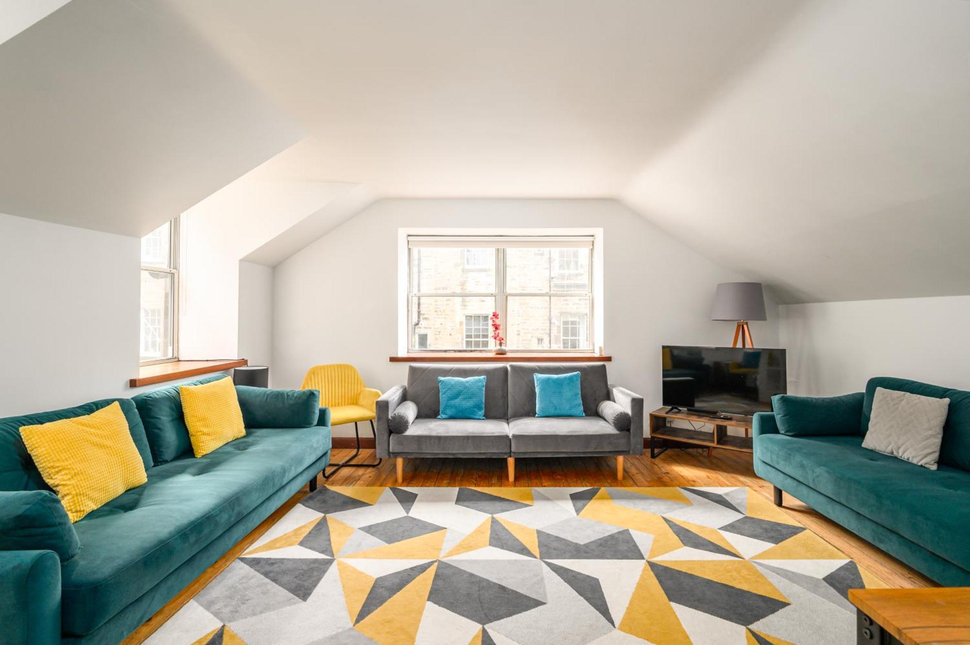 Bright - Central - Sleeps 10 Edinburgh Ngoại thất bức ảnh